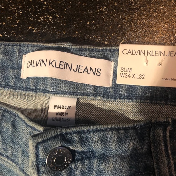 Calvin Klein Jeans - Picture 2 of 4